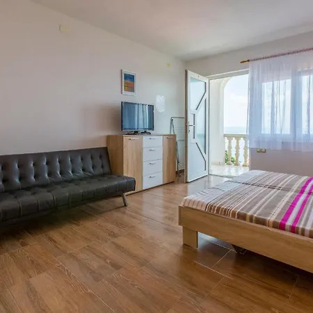 Aida Apartment *